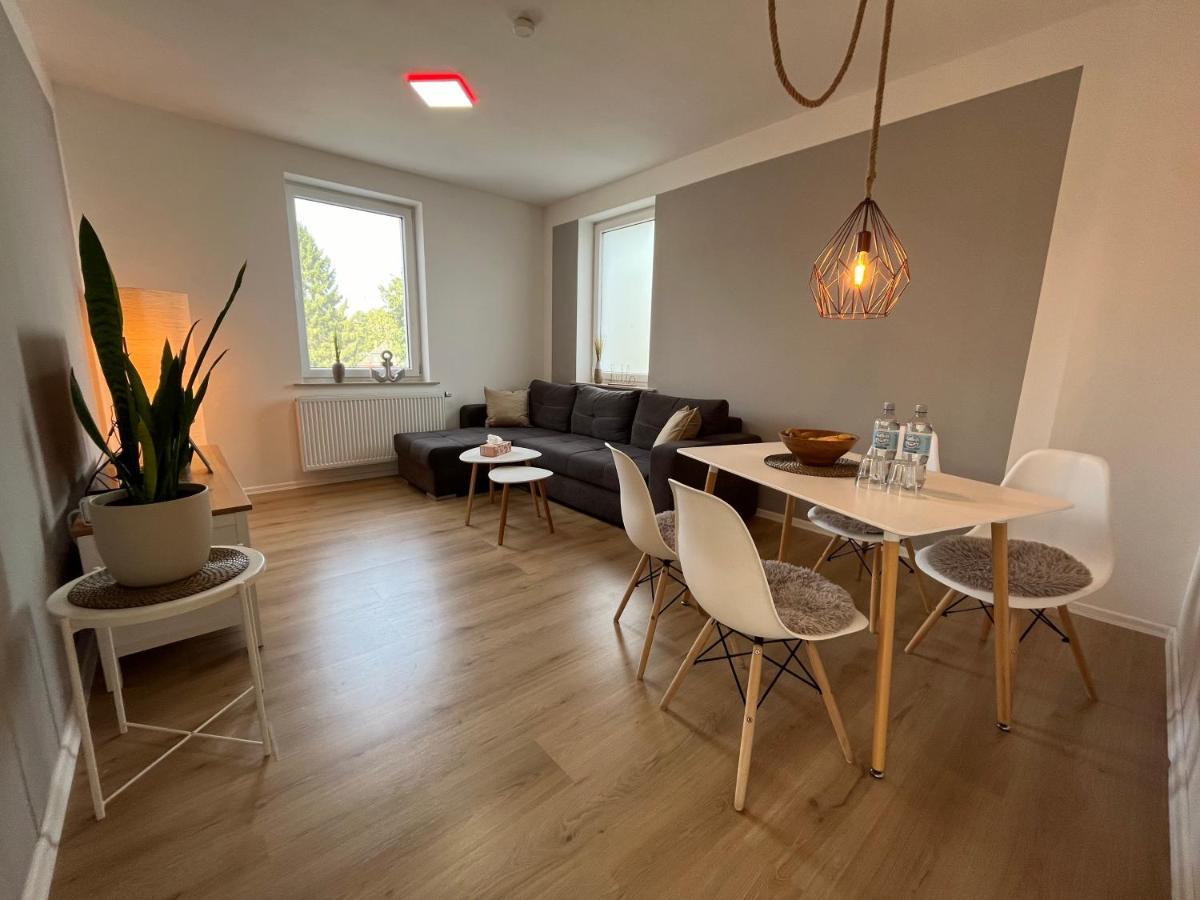 Moderne Wohlfuehl-wohnung In Altenrath Apartment