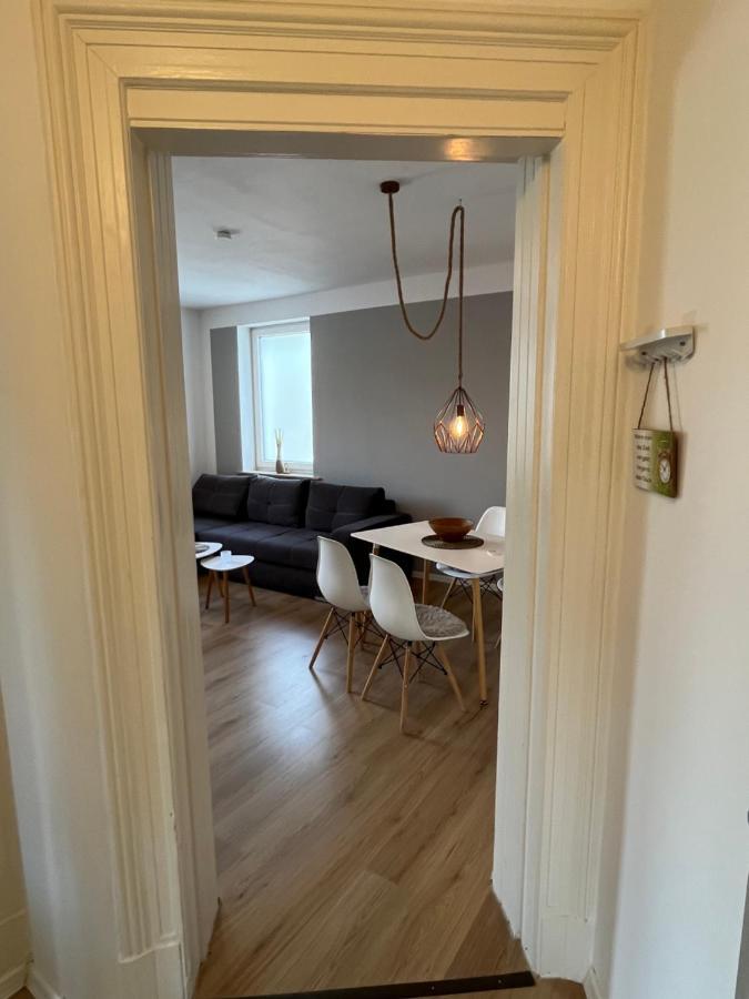 Moderne Wohlfuehl-wohnung In Altenrath