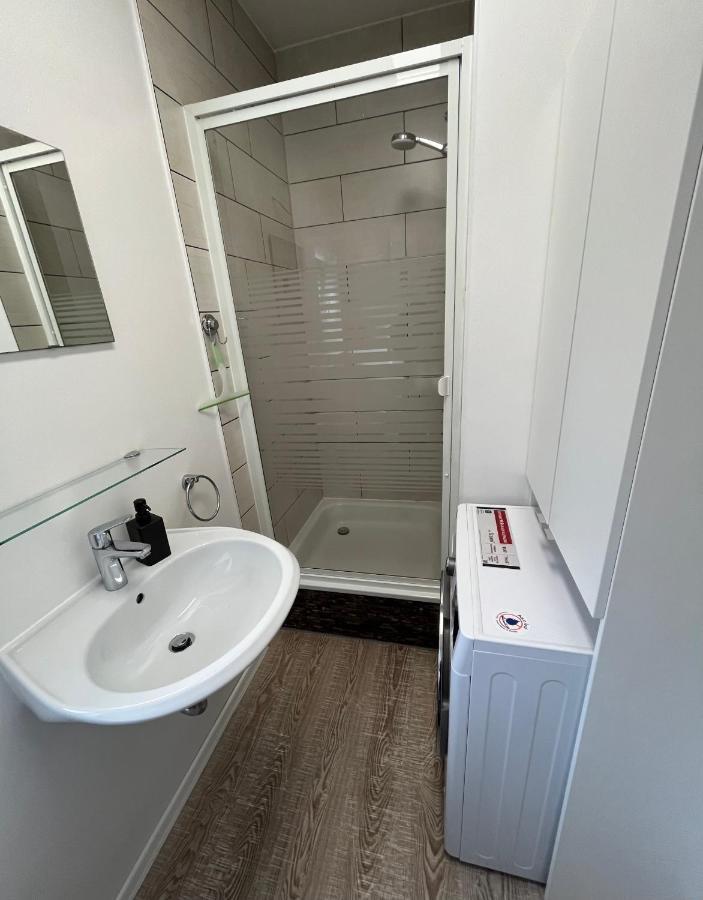 Apartment Moderne Wohlfuehl-wohnung In Altenrath Troisdorf