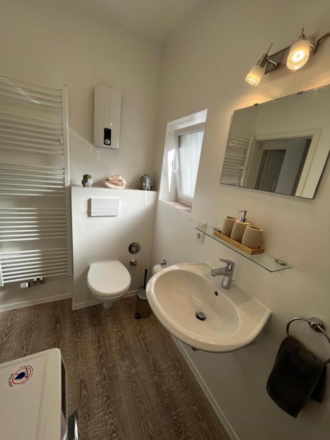 Moderne Wohlfuehl-wohnung In Altenrath * Troisdorf