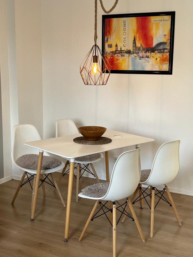 Moderne Wohlfuehl-wohnung In Altenrath Troisdorf