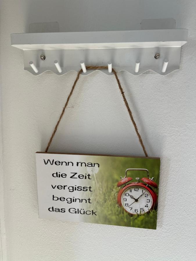 Apartment Moderne Wohlfuehl-wohnung In Altenrath